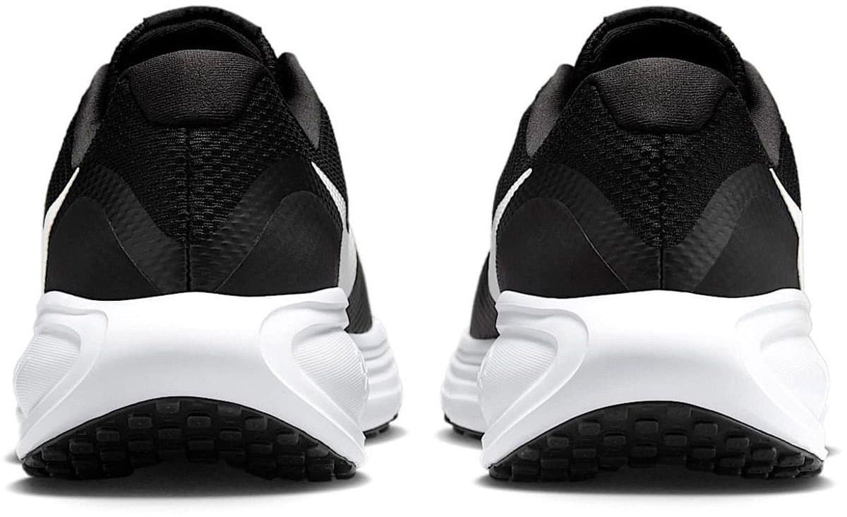 Nike Revolution 8: lichtgewicht hardloopschoen met foam-demping thumbnail 5