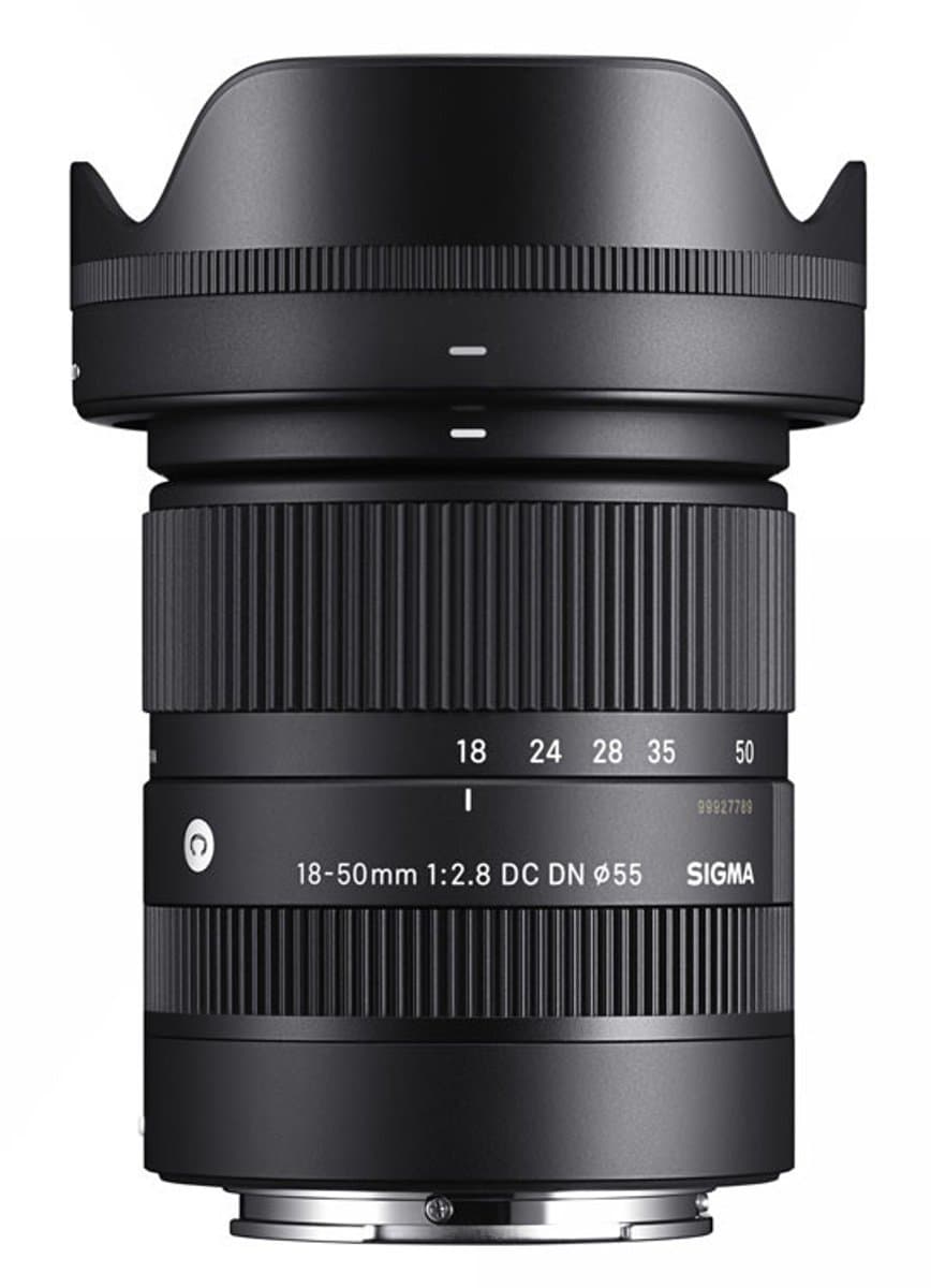 Sigma 18-50mm F2.8 DC DN Contemporary Canon RF-Mount thumbnail 3