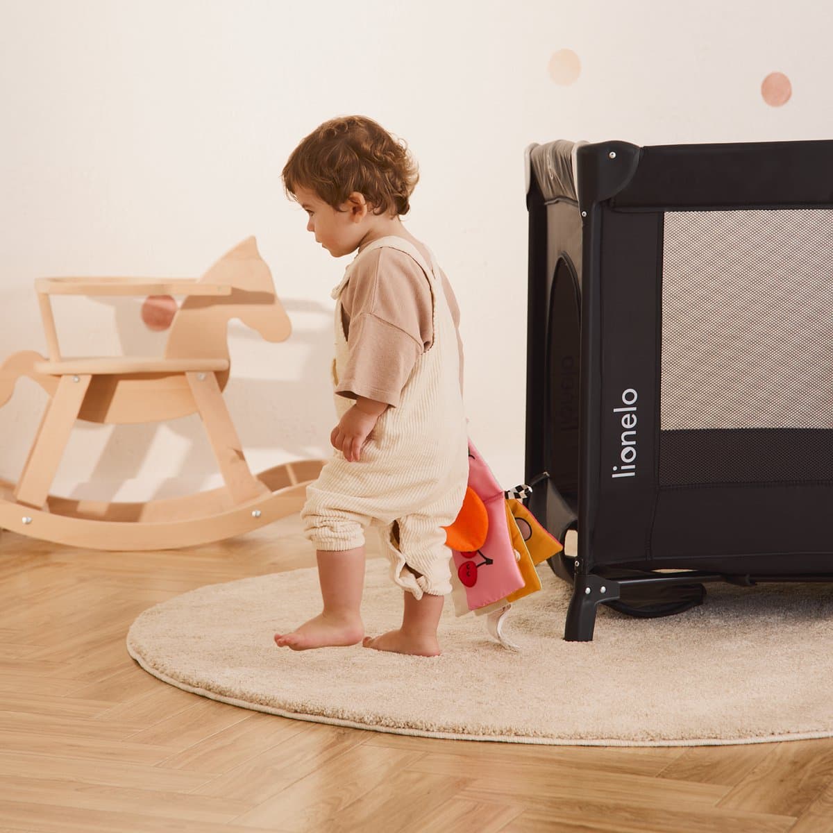 Campingbedje 3 in 1 - Baby Bed / Inklapbare Box / Reisbedje - 60x120 cm - 0-36 maanden / tot 15 kg - MET comfort MATRAS - Zij-ingang met rits - Wielen - Transporttas - Lionelo Stefi Babybed Babybox Ledikant thumbnail 8