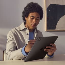 Productfoto van iPad Pro 11 M4 Cellular 2TB zilver