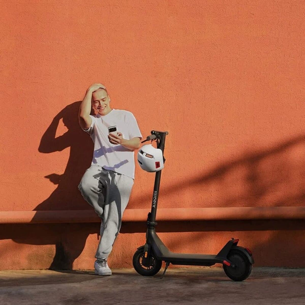 Xiaomi Electric Scooter 4 Lite 2nd Gen - Elektrische Step voor Volwassenen - 300W Motor - 25 km Bereik - 10 Inch Banden thumbnail 8