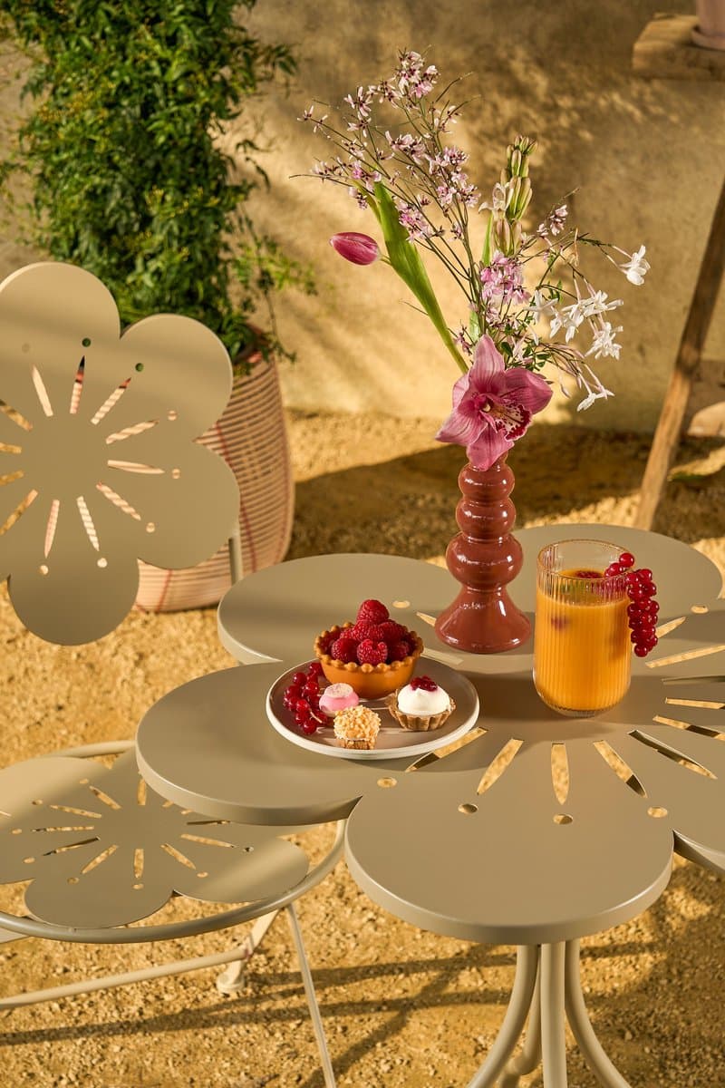 Mica Decorations Fleuri Bistrotafel - H73 x Ø70 cm - IJzer - Beige thumbnail 2