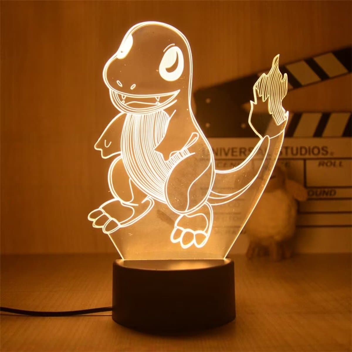 Samstyle - Game LED Lamp - 16 kleuren - 3D lamp- Charmander- Pokémon - Afstandsbediening - USB Sfeerlamp voor Kinderkamer, Slaapkamer & Bureau thumbnail 4