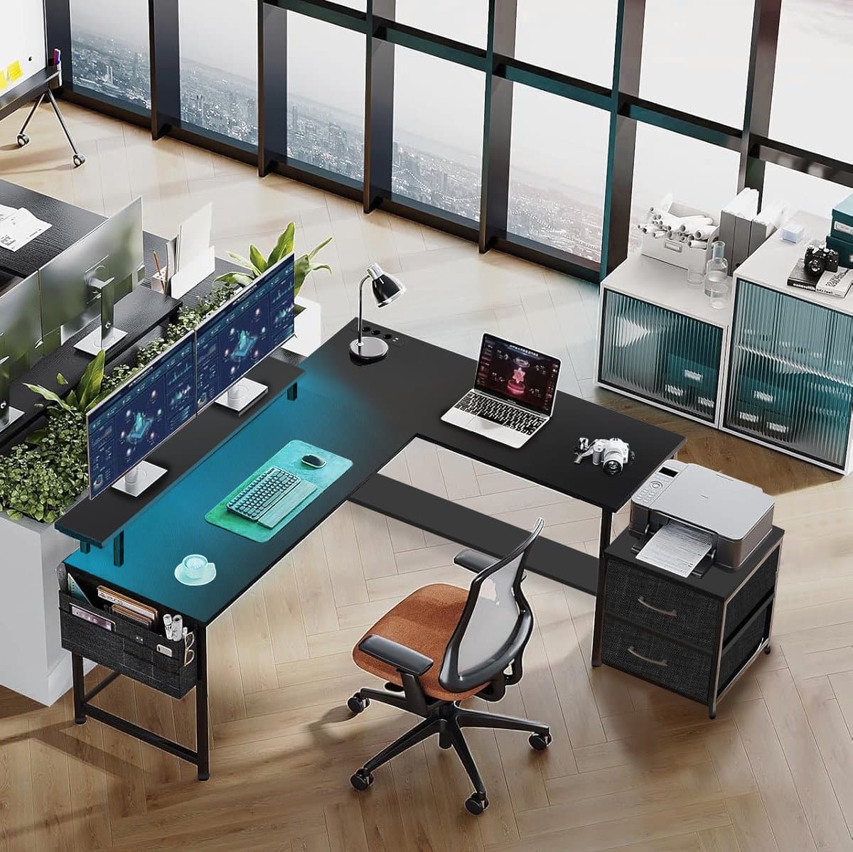 Gaming Bureau met LED Verlichting - 120x120x75cm - L-Vormig Game Bureau met Stopcontact - 2 Non Woven Lade - Gaming Desk - Computer Tafel - Gaming Tafel - Bureau voor Gamen, Studeren en Werken - Zwart thumbnail 4