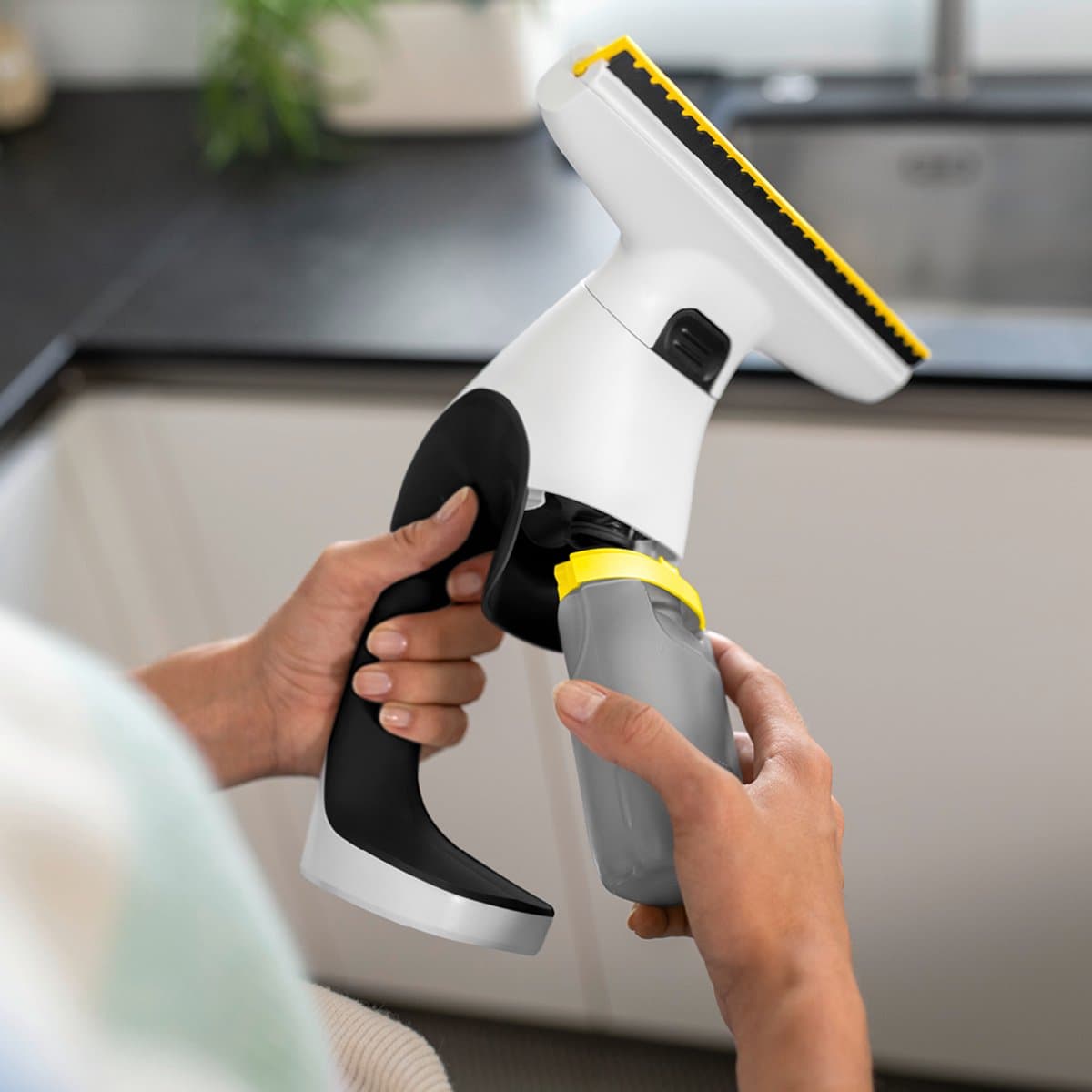 Kärcher Window Vac WV 1 Compact draadloze ruitenreiniger - Raamwisser met looptijd accu 25 minuten voor 70 m² - Ramenwasser voor douche en andere gladde oppervlakken thumbnail 8