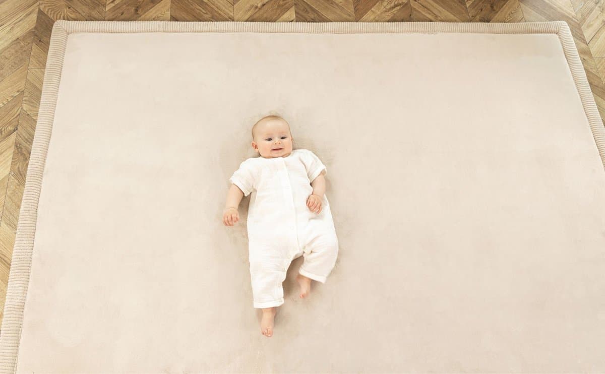 Hakuna Matte Wolkzachte Fluwelen Mat Speelmat baby 200 x 150 x 2,5 cm, Beige - Kindertapijt met hoogwaardig traagschuim - Baby speelkleed met antislipbasis - Babykruipmat, kinderkamertapijt thumbnail 6