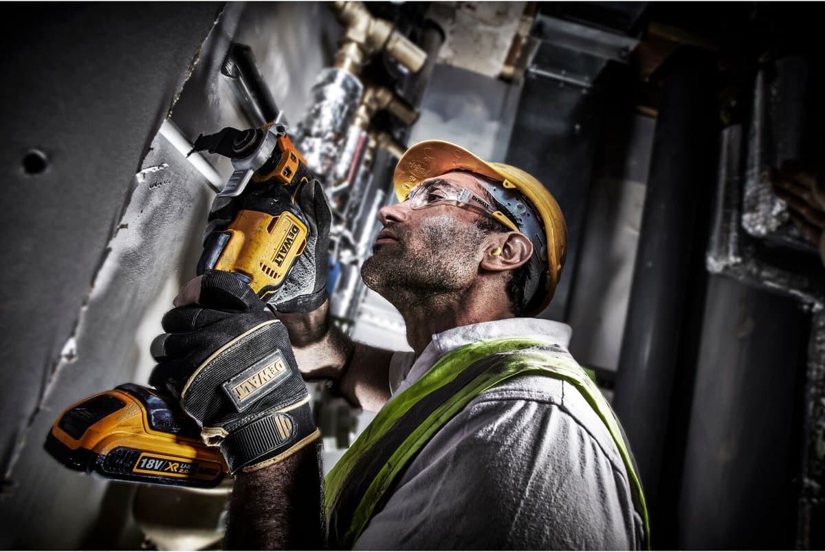 DeWALT DCS356E1T Accu multitool + accessoires 18V XR 1.7Ah POWERSTACK in TSTAK thumbnail 5