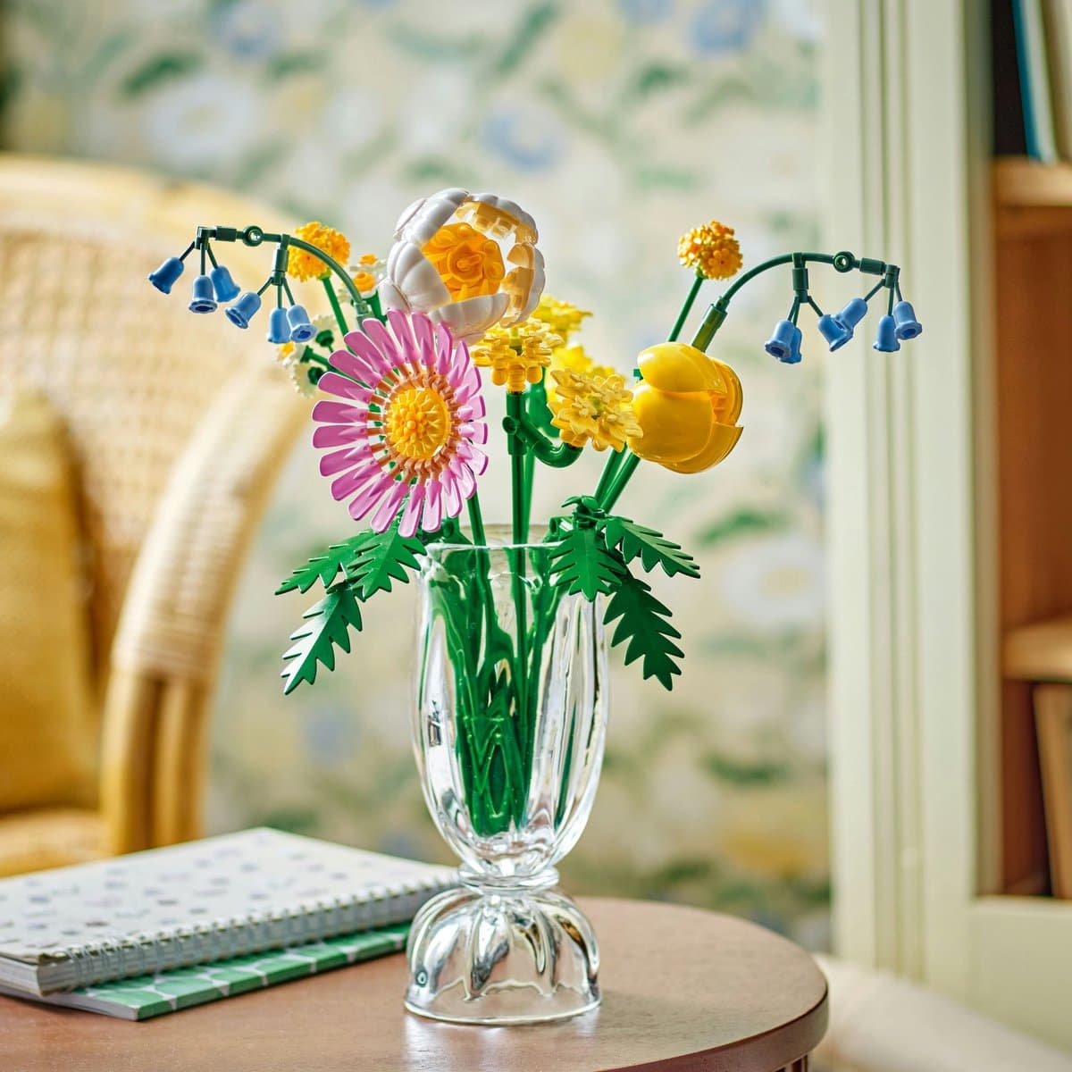 LEGO Botanical Collection Klein zomers boeket - 373-delig thumbnail 2