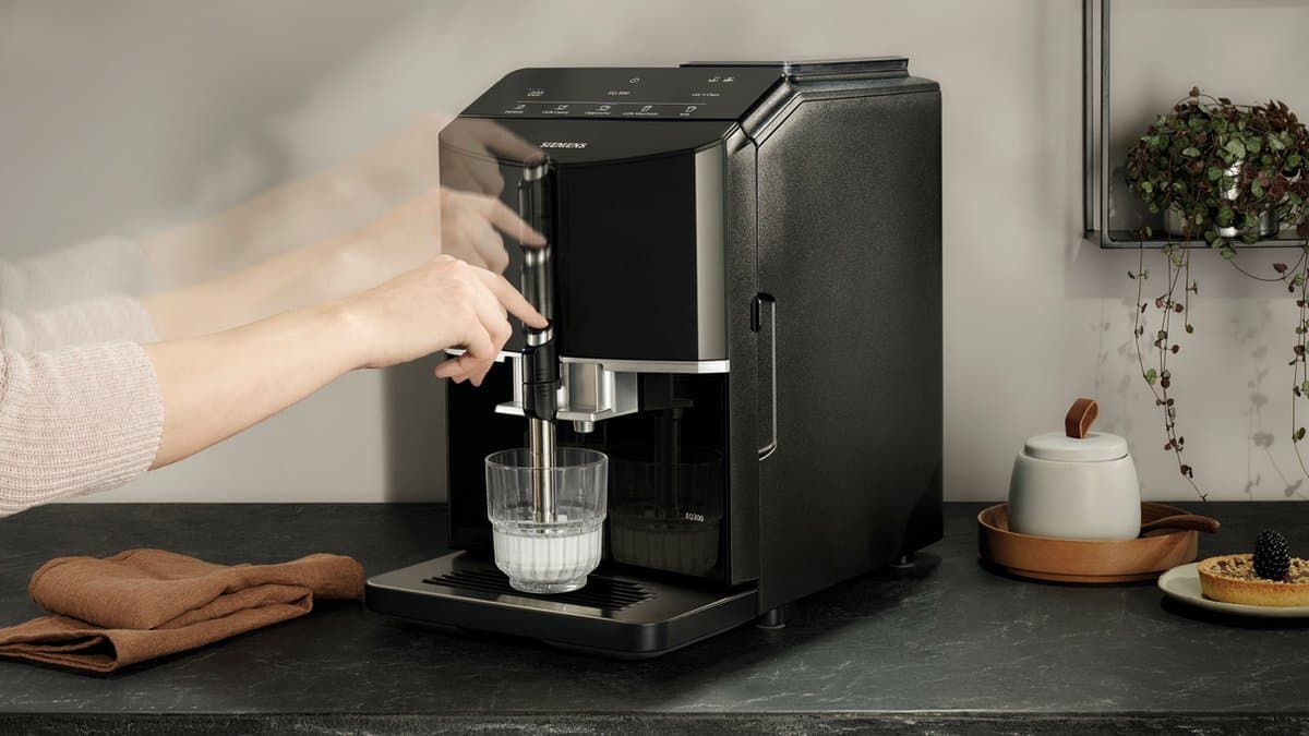 Siemens EQ300 TF301E19 - Volautomaat espressomachine - Zwart - Koffiemachine met bonen thumbnail 4