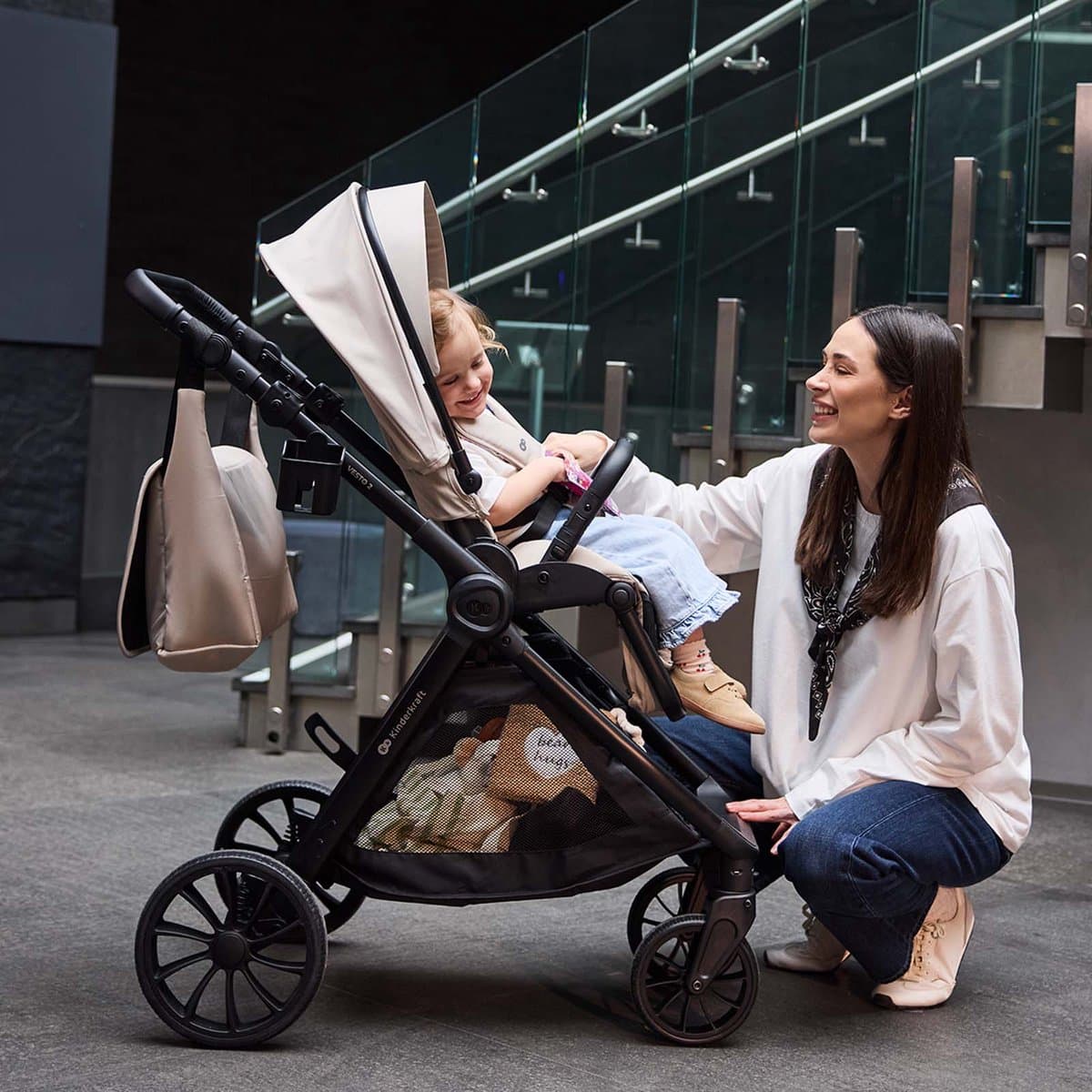 Kinderkraft VESTO 2 – 3-in-1 kinderwagen – MINK PRO 2 autostoel + adapters – Omkeerbare zitting – Reiswieg EN1466 – Zwart thumbnail 7