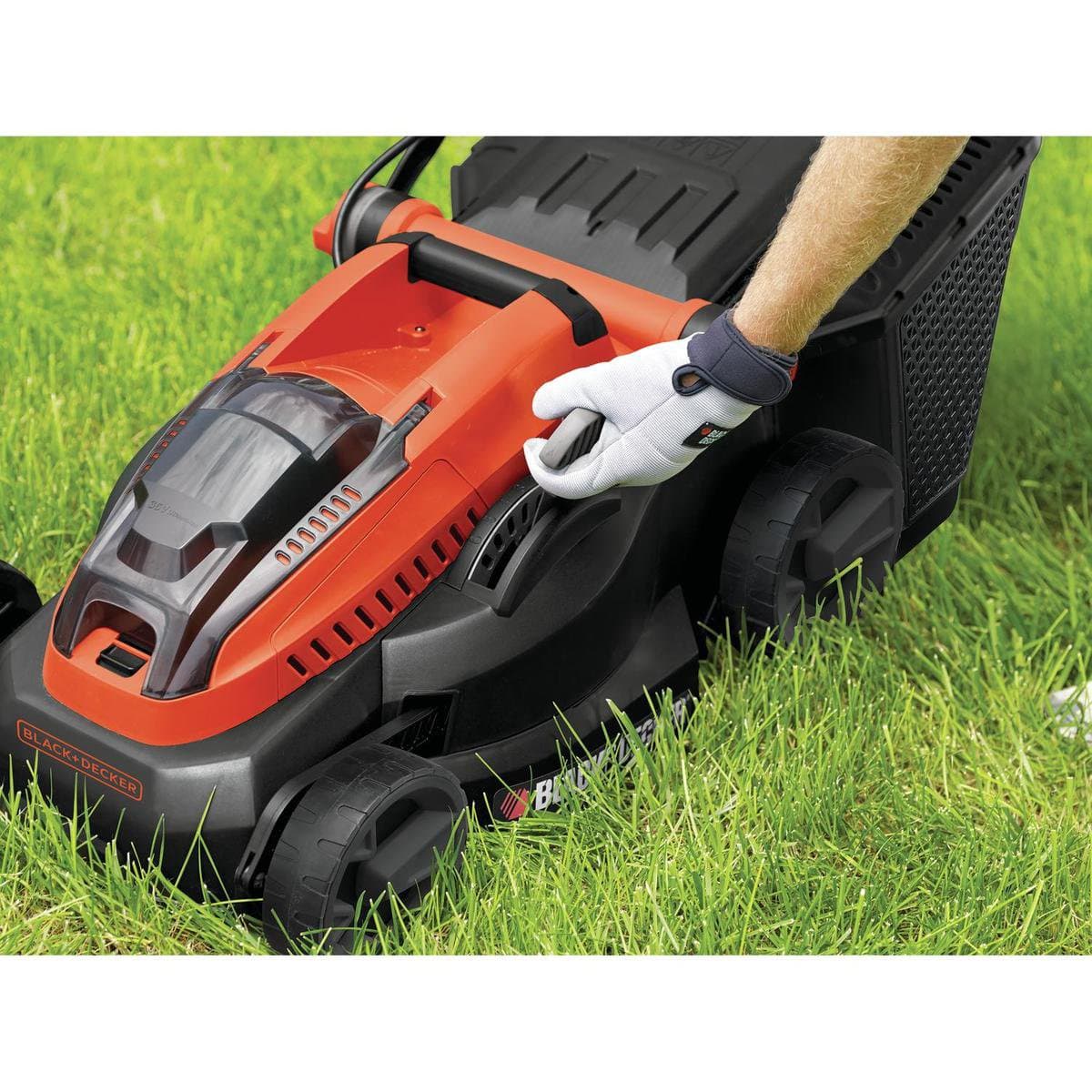 BLACK+DECKER Grasmaaier 36V 2x 2.5Ah Lithium-ion 38cm maaibreedte voor gazons tot 600m² - CLM3825L2-QW thumbnail 5