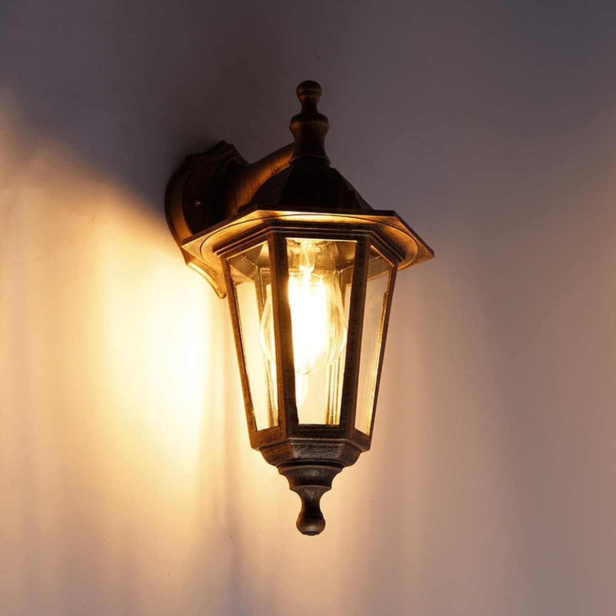 QAZQA new haven - Klassieke Wandlamp voor buiten - 1 lichts - D 21.2 cm - Goud/messing - Buitenverlichting thumbnail 2