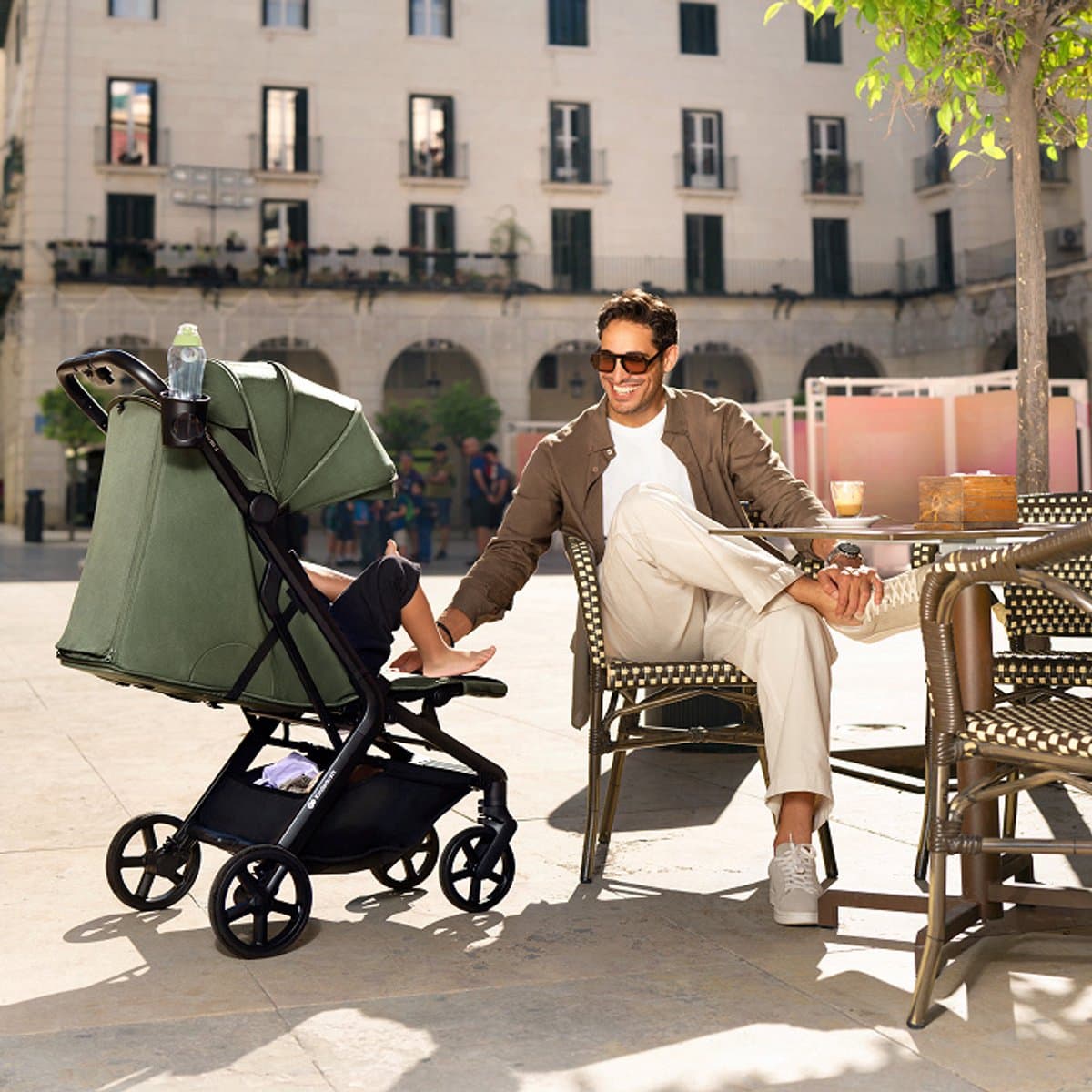 Kinderkraft NUBI 3 Buggy – Lichtgewicht & Automatisch Inklapbaar – Tot 27 kg – Verstelbare Rugleuning – Zwart thumbnail 7