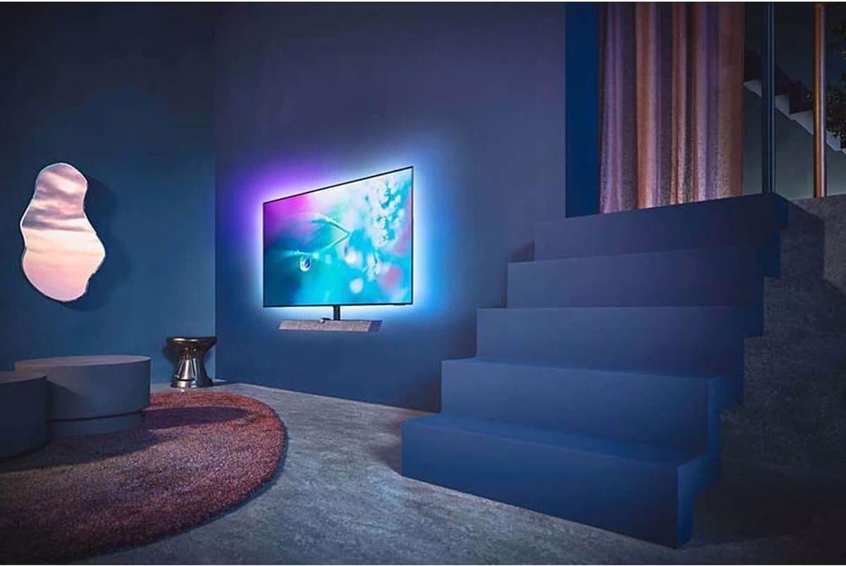 Philips 55OLED935 - 4K OLED met Ambilight en B&W-audio thumbnail 6