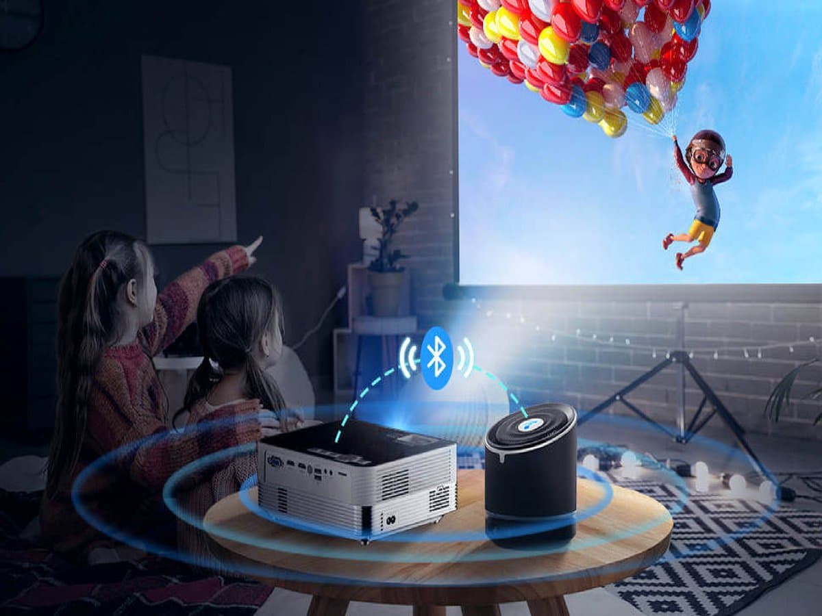 UpLiving® LCD Mini Beamer met WiFi | Met Bluetooth | Native Full HD | 10.000:1 Contrastratio | 8.000 Lumen | Projector - Mini Beamer - Draagbare Pocket Beamer - Afstandsbediening - Draagtas thumbnail 2