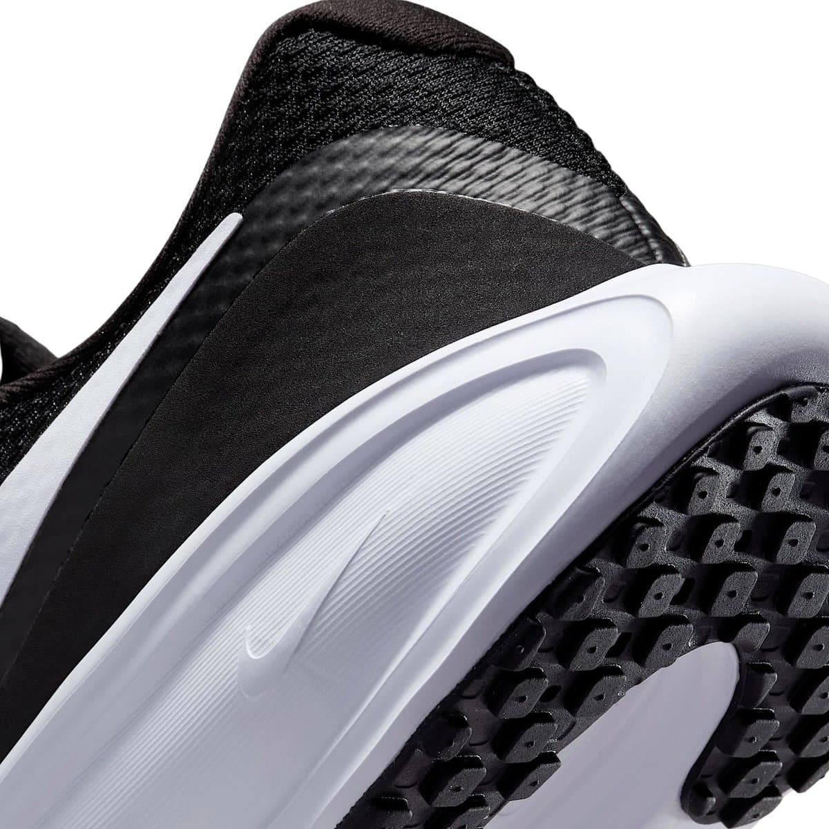 Nike Revolution 8 Dames: lichtgewicht hardloopschoen met foam-demping thumbnail 2