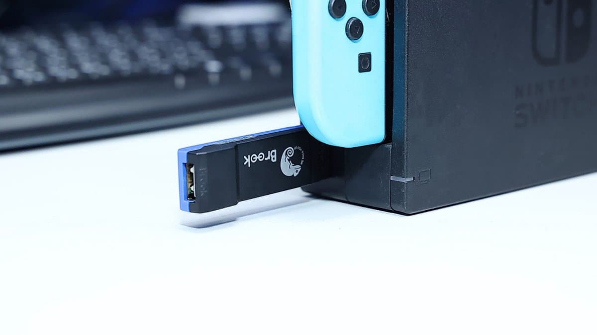 Brook Wingman XE2 - Draadloze Controller Adapter PS/Xbox naar Switch thumbnail 2