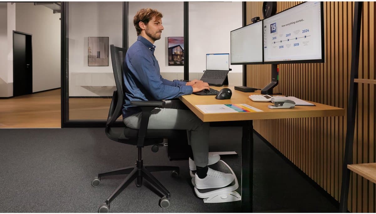 Kensington Pro Fit® Ergo KB675 Toetsenbord - Ergonomisch - Oplaadbaar & Draadloos - 45% Gerecycled - Windows & Mac - Zwart thumbnail 7