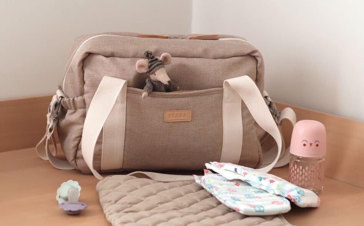 Béaba Paris Luiertas - Unisex Babytas - Luiertas met Verzorgingsmatje en Isothermisch Vak - Kinderwagen- & Trolleybevestiging - 16L - Clay thumbnail 3