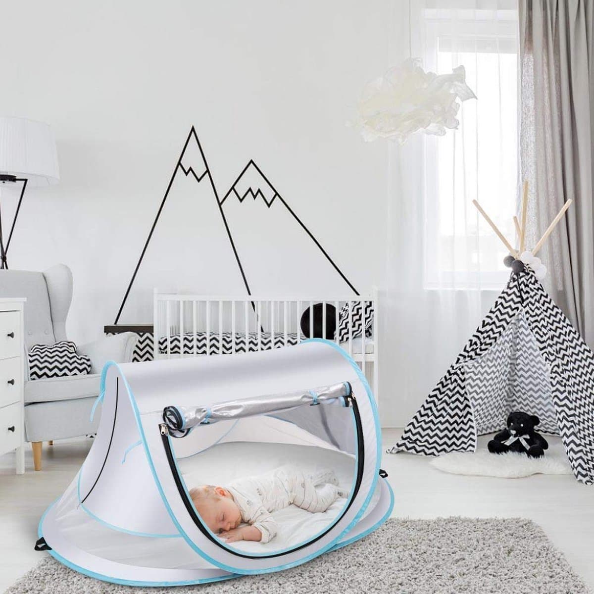 Fuegobird BabyBox Campingbedje - Baby Tentje - UV-beschermingsniveau UV50+ - Blokkeer Muggen - Opvouwbare opslag - Versterking van grondspijkers - Zilver Grijs/Blauw thumbnail 3