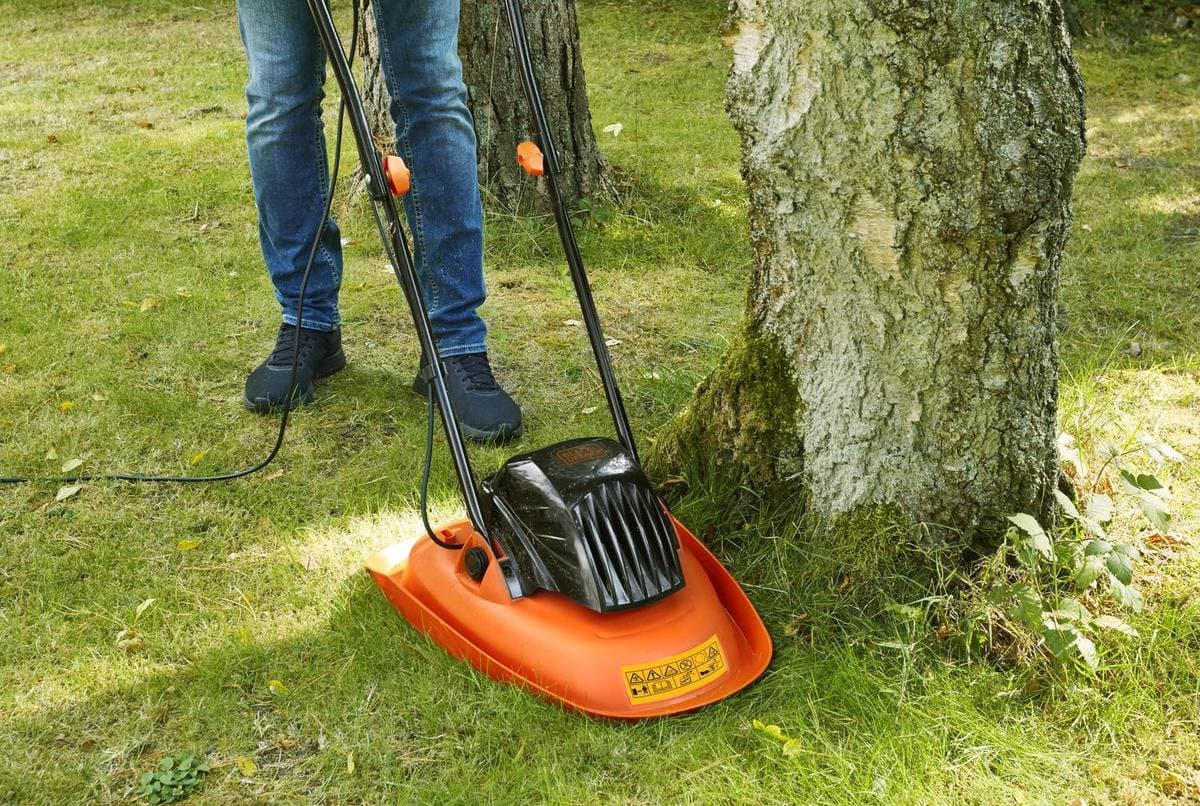 BLACK+DECKER 1200W Zweefmaaier Hovermaaier 30cm maaibreedte - BEMWH551-QS thumbnail 4