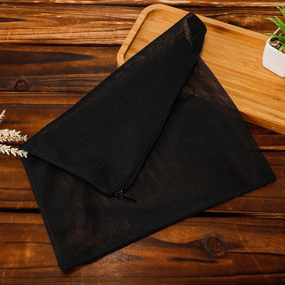 Filter Bags - 10 Stuks - Fine Mesh - Reusable - Polyester - Aquarium - Met Rits - Herbruikbaar - Perfect for Activated Carbon - Biosphere - Aquariumfilter - 15 x 20 cm - Zwart thumbnail 5