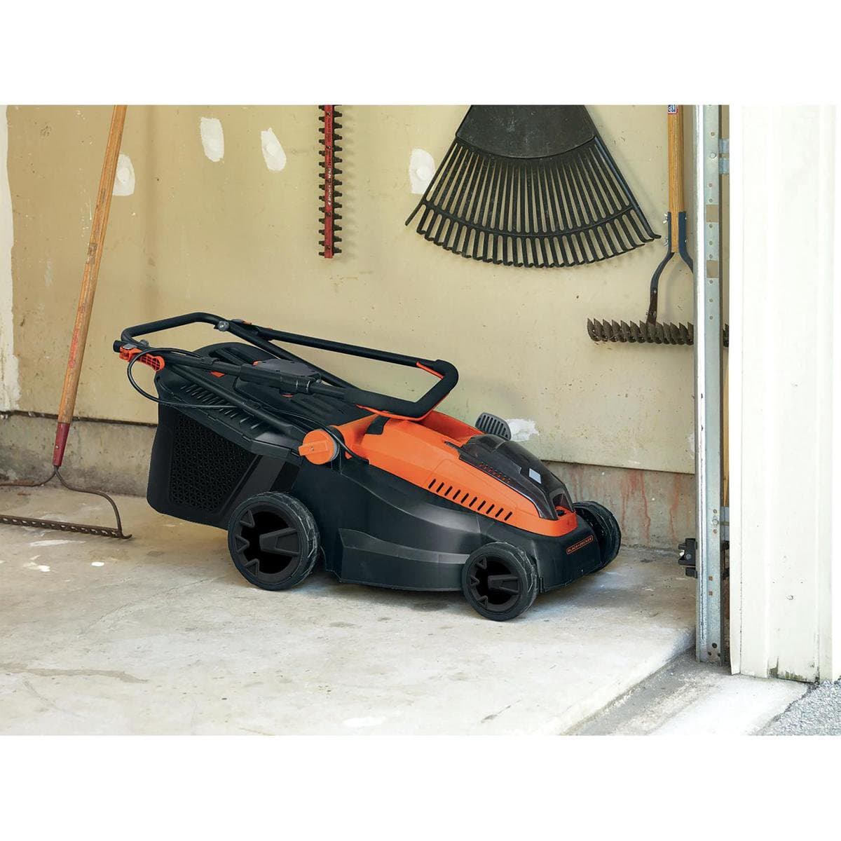 BLACK+DECKER Grasmaaier 36V 2x 2.5Ah Lithium-ion 38cm maaibreedte voor gazons tot 600m² - CLM3825L2-QW thumbnail 3