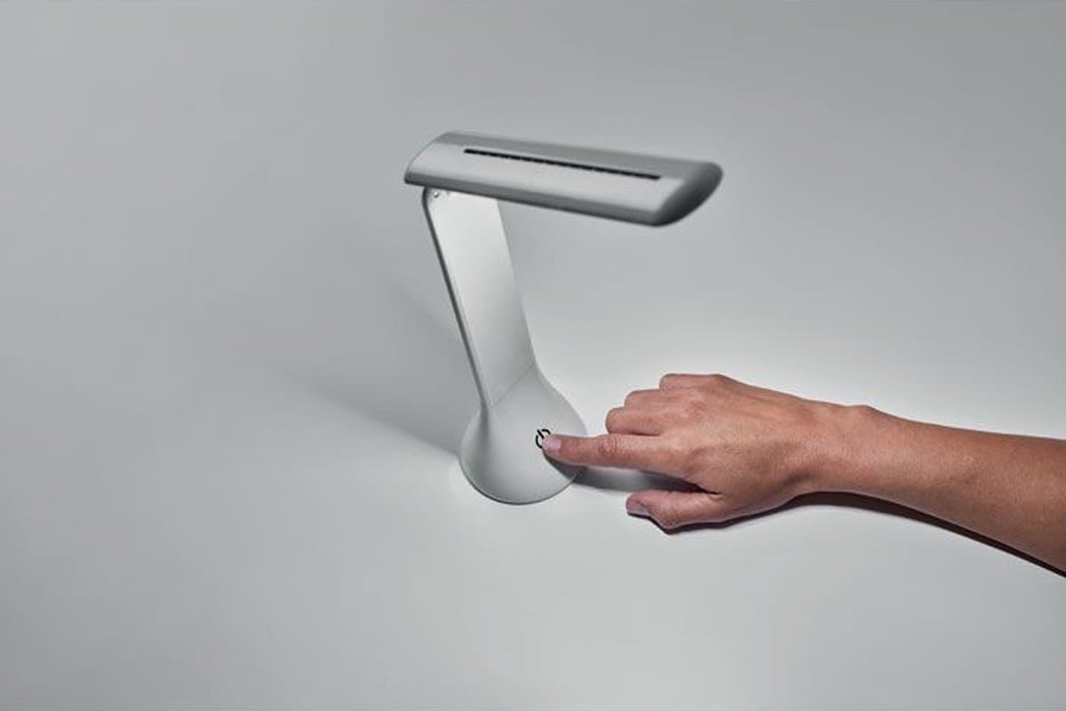 Opvouwbare Bureaulamp - Touch aan/uit knop - 3 Standen - COB - Dimbaar - Inklapbaar - Op Batterij OF Usb (Inclusief USB Kabel) - Wit - Fraai Design - thumbnail 4