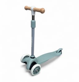 Productfoto van Liefjes 3-Wielen Kinderstep: Met LED-Wielen