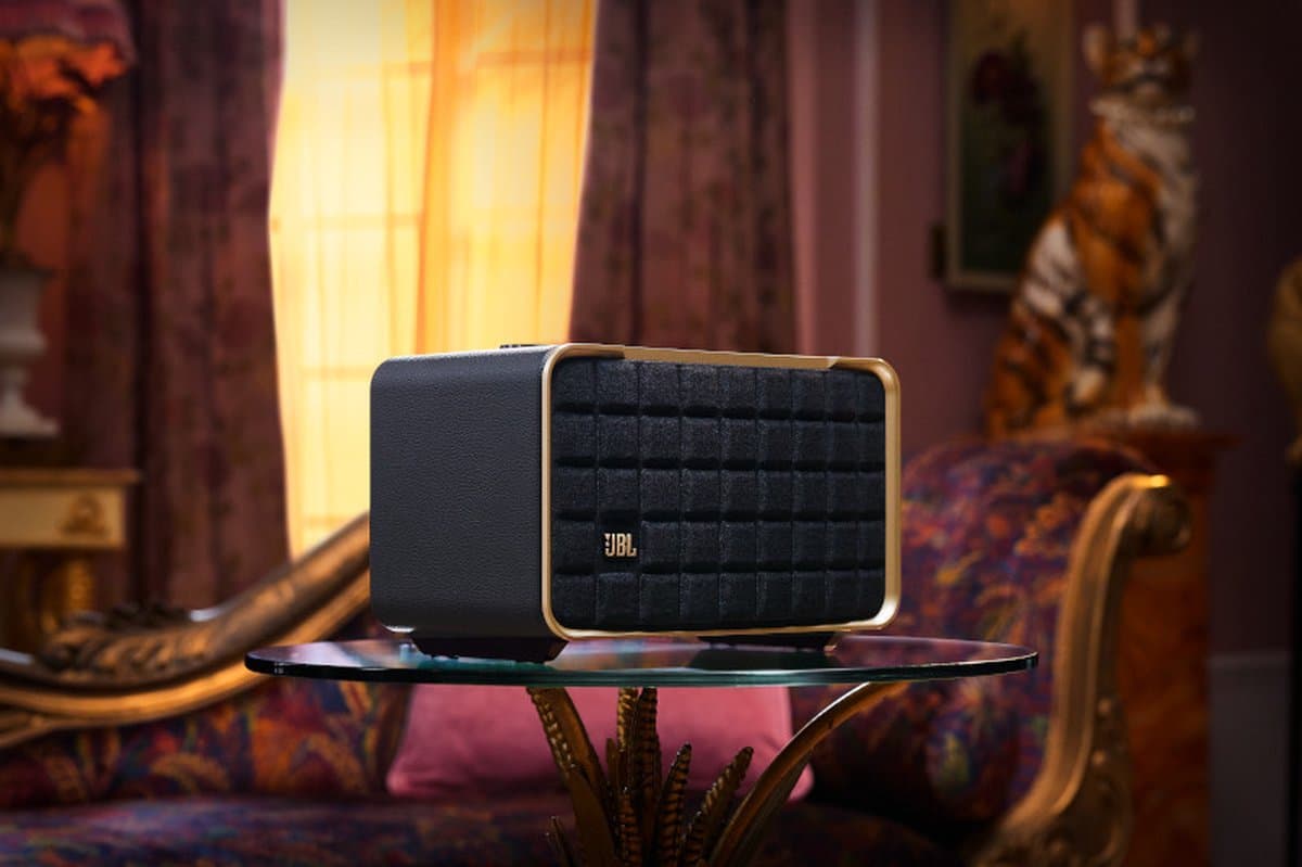 JBL Authentics 200 - Premium WiFi Speaker met Retro Design - Bluetooth & AirPlay - Chromecast & Spotify Connect - Multiroom Audio - Google Assistant & Alexa - Zwart thumbnail 7