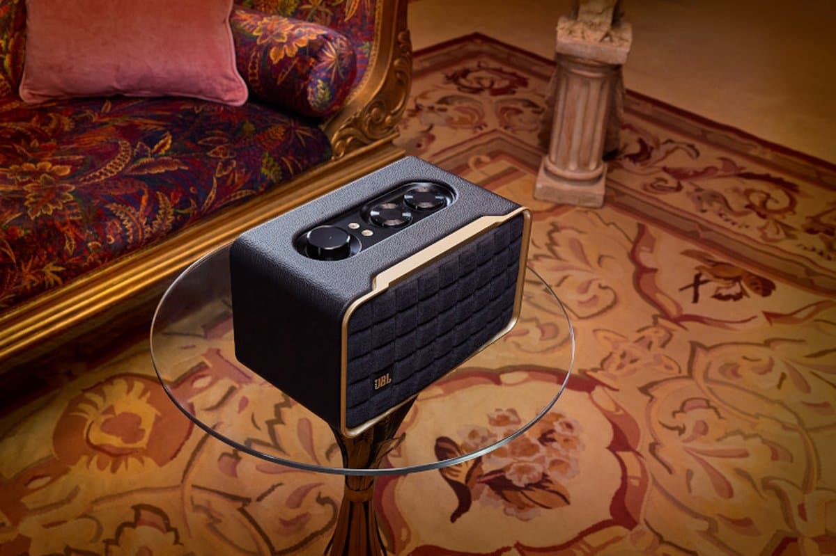JBL Authentics 200 - Premium WiFi Speaker met Retro Design - Bluetooth & AirPlay - Chromecast & Spotify Connect - Multiroom Audio - Google Assistant & Alexa - Zwart thumbnail 8