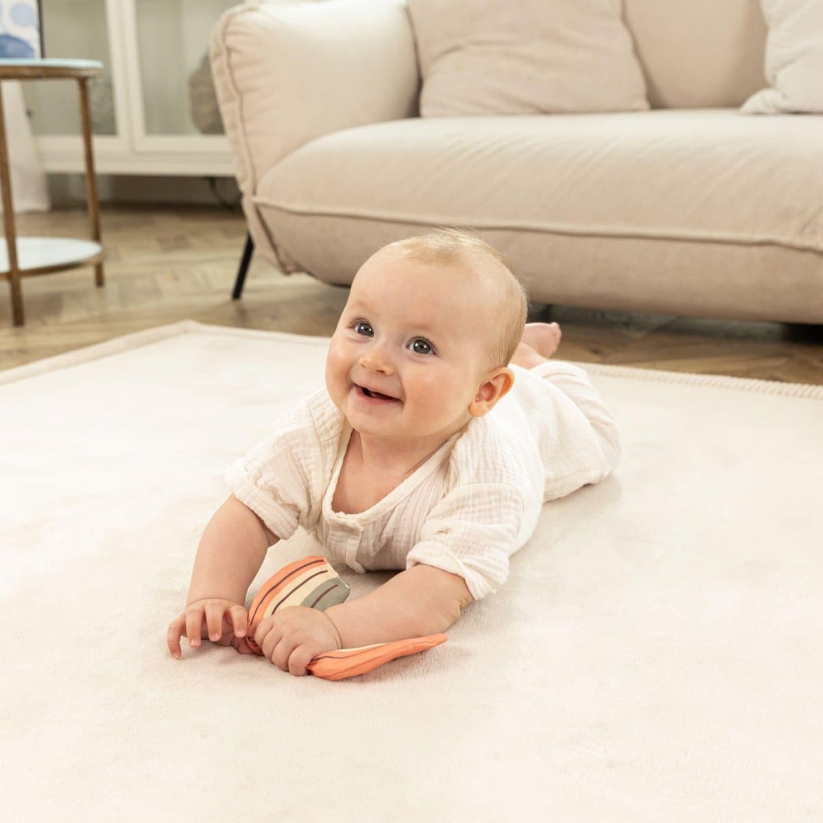 Hakuna Matte Wolkzachte Fluwelen Mat Speelmat baby 200 x 150 x 2,5 cm, Beige - Kindertapijt met hoogwaardig traagschuim - Baby speelkleed met antislipbasis - Babykruipmat, kinderkamertapijt thumbnail 5