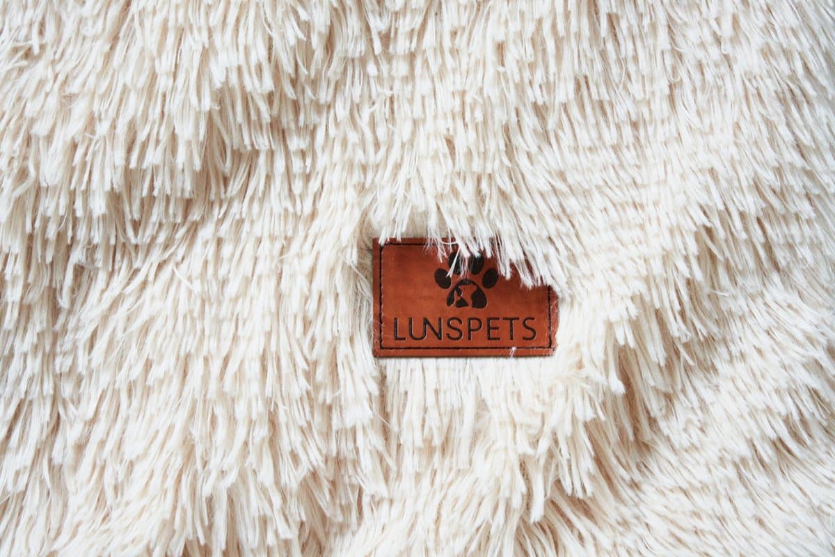 Lunspets - Hondendeken bank - Hondenmand - Hondenkussen - Afritsbaar - Wasbaar - Beige - 115 cm thumbnail 7