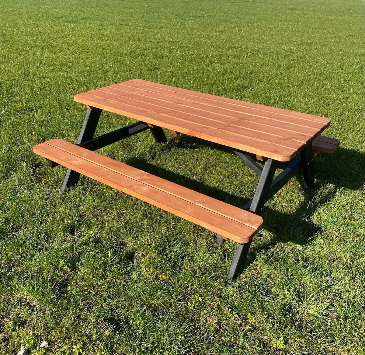 Picknicktafel Bruno | Tuintafel 6 persoons | Bruin Zwart Gespoten Gedroogd Grenen Hout! thumbnail 3