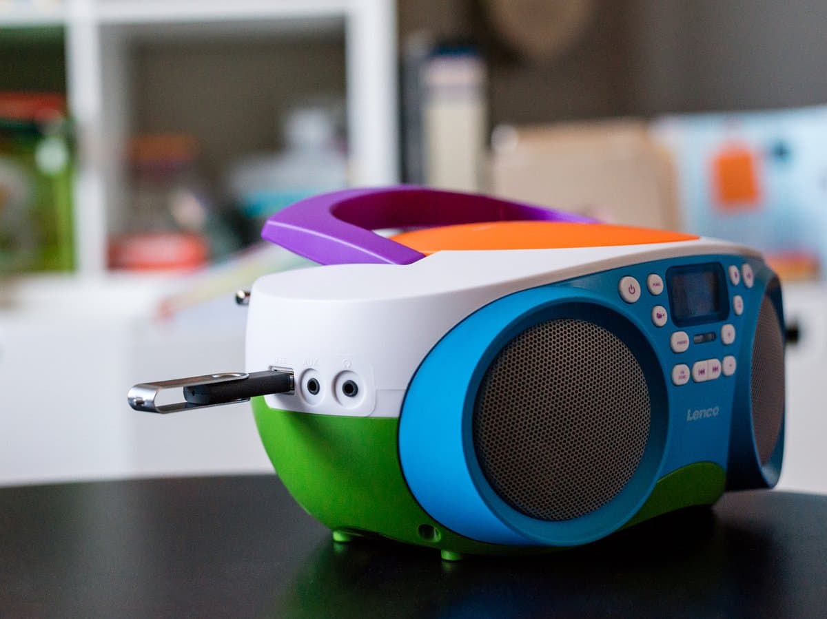 Lenco SCD-41 - Draagbare Radio cd speler met mp3, USB en AUX - Kids thumbnail 4