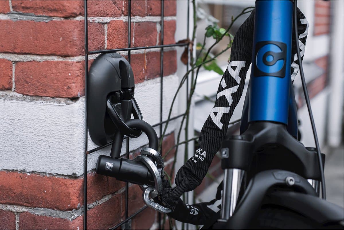 AXA Muur‑ en Vloeranker – ART 4 Anker – 14 mm Gehard Stalen Beugel – Voor Fiets, E‑bike, Bakfiets, Scooter en Brommer – Zwart thumbnail 6