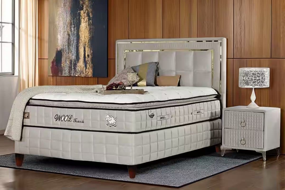BSS Bedding WoolTouch - Boxspring - Complete Boxspring - 180x200 - Inclusief Dekbed - Kingsize Boxspring - Bedden - Natuurlijke Schapenwol - Luxe Bed Set - Slaapkamerbed - 1 x Matras met Topper, 2 x Bedbox, 1 x Hoofdbord