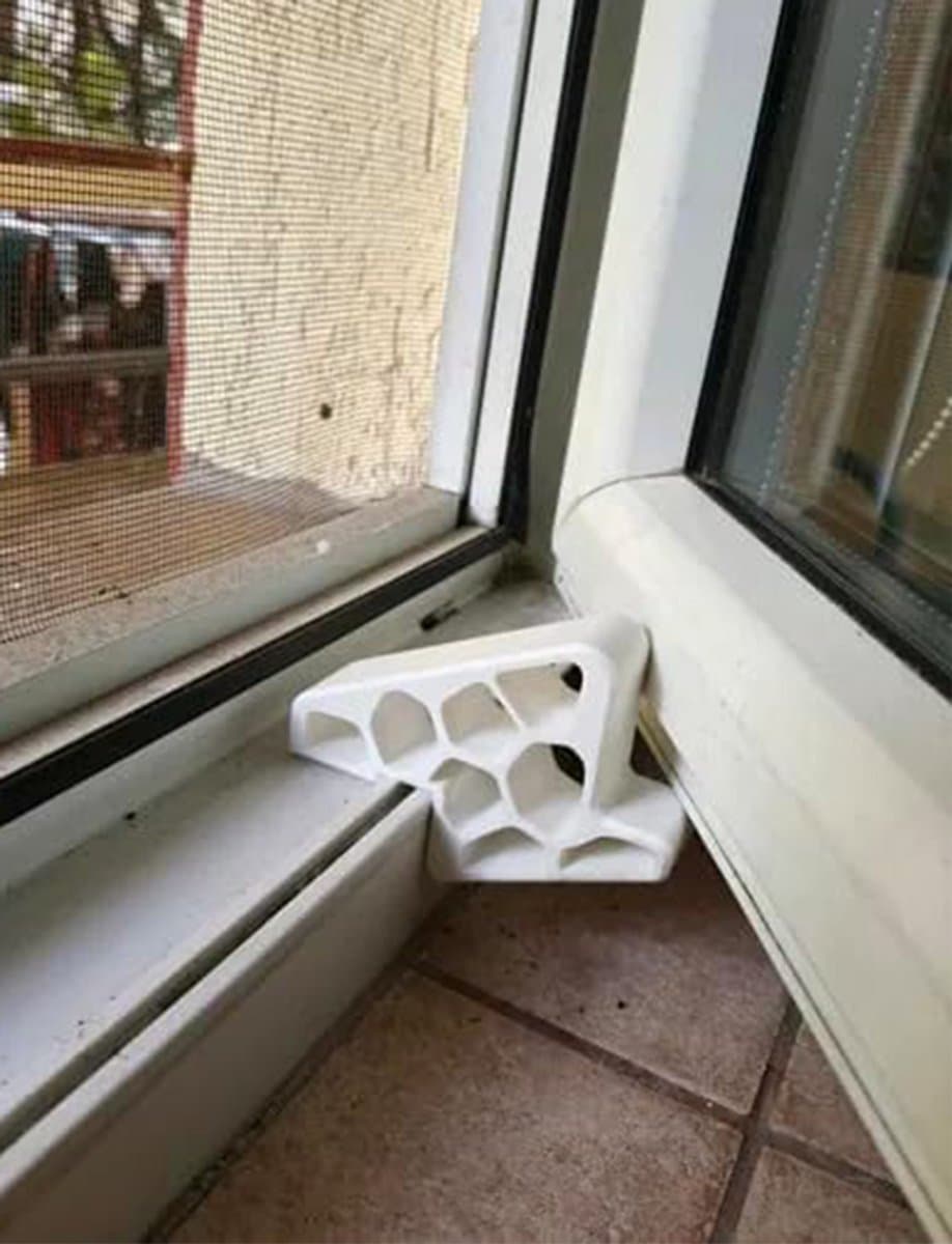 4-delige raamsteunen - Raamstoppers - Deurstoppers - Deurstoppers - Deurstoppers - Deur- en raaminstallatie - Raamsluiters - Raamsloten - Raambegrenzers - Raamsloten - Raamsloten —Wit — 9,3 × 5,3 × 1,9 cm thumbnail 3
