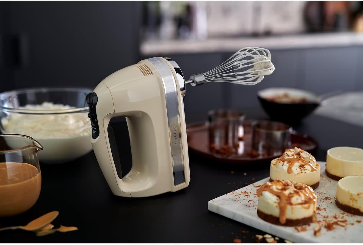 KitchenAid 5KHM9212EAC - Handmixer - Amandelwit - afbeelding 1