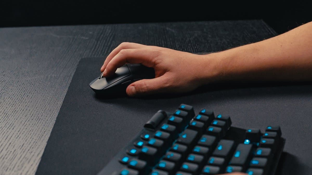 Logitech G Pro X Superlight 2 - Draadloze Gaming Muis - Lightspeed - Magenta thumbnail 5