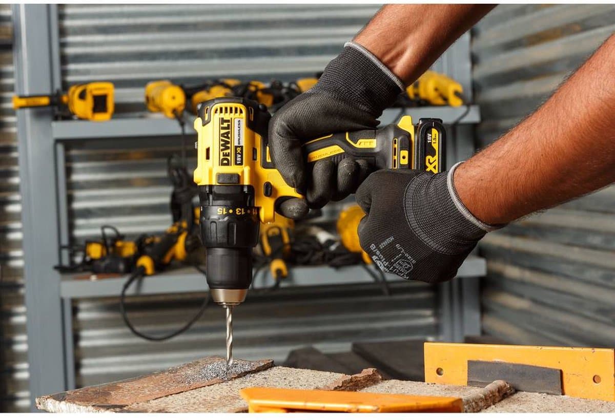 DeWalt DCD777S2T 18V - Compact en precies voor huishoudelijke klussen thumbnail 3