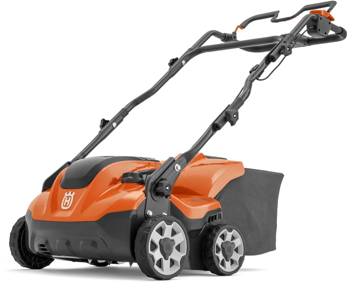 Husqvarna S138i Accu Verticuteermachine - 36V, 37,5cm Werkbreedte, Verstelbare Diepte & savE™-Modus (Zonder Accu & Lader)