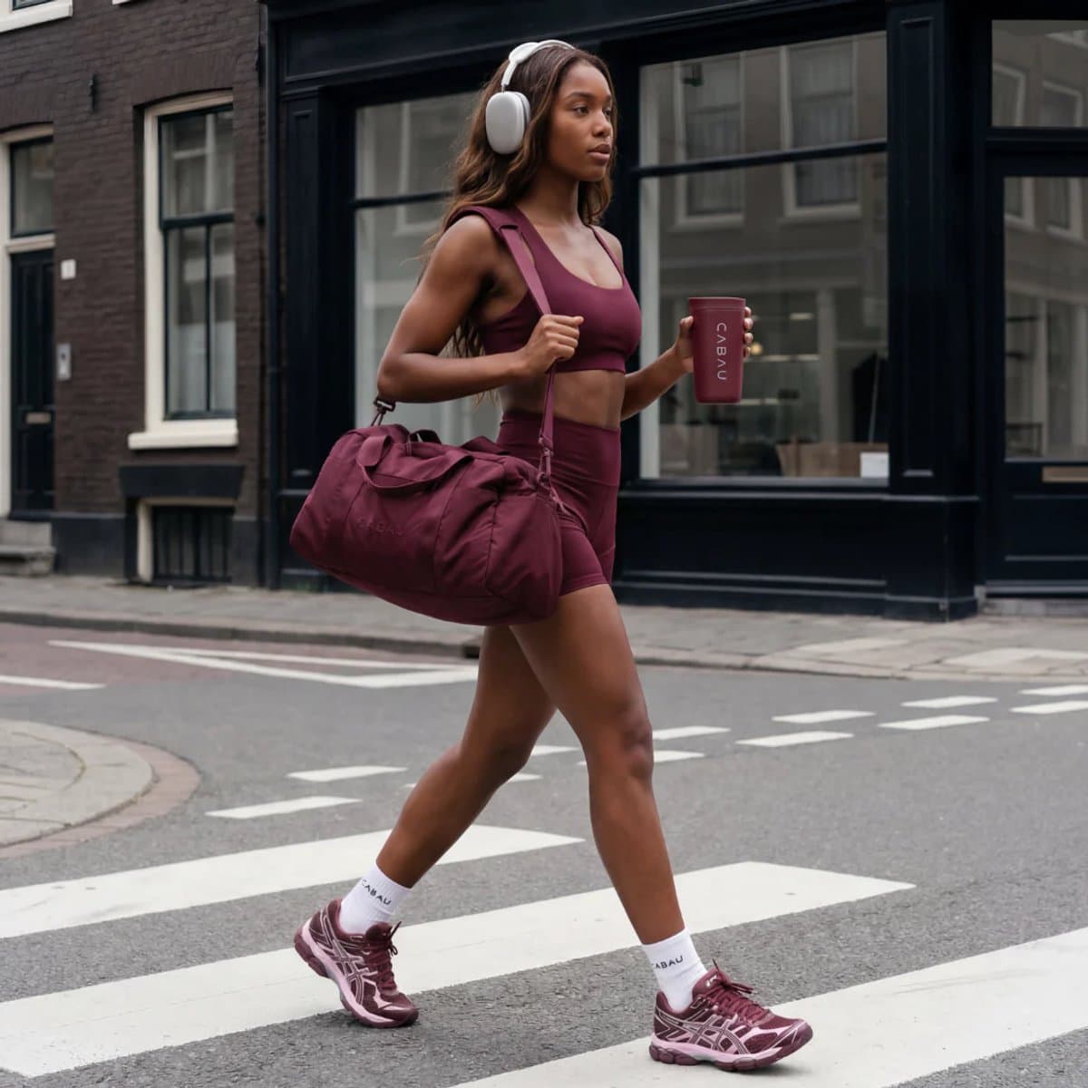 Cabau - Bloom Bag - Sporttas voor Dames - Cherry - 37,5 Liter - 5 Vakken + 2 Ritsvakken - Gym & Weekendtas - 50x27x20 cm thumbnail 2