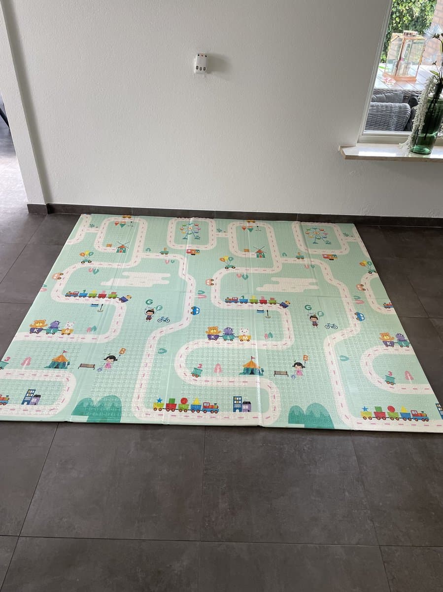 Speelmat Baby Kinderen - Speelkleed XL - Kruipmat - Foam - Dubbelzijdig - Opvouwbaar - 180 x 200 cm - Giraffe en Treintjes - 1,5 cm dik - inclusief opbergtas thumbnail 3