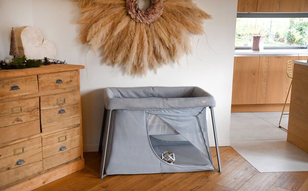 Béaba Eazy Sleep 3-in-1 Reisbed - Luxe Campingbedje & Box - Vanaf Geboorte tot 4 Jaar - Wieg, Ledikant & Box - Ademend Mesh - Inclusief 2 Matrassen & Reistas - Lichtgewicht 6,8kg - Grijs thumbnail 2