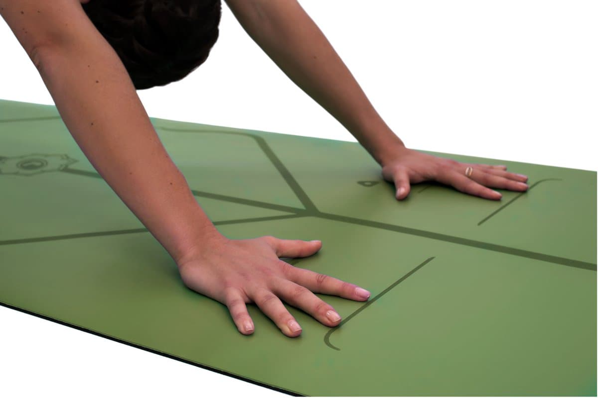 Liforme Yoga Mat - 185 cm x 68 cm x 0,42 cm - Olijf Groen | Duurzame en comfortabele yogamat met perfecte grip voor de ultieme yogasessie | thumbnail 3