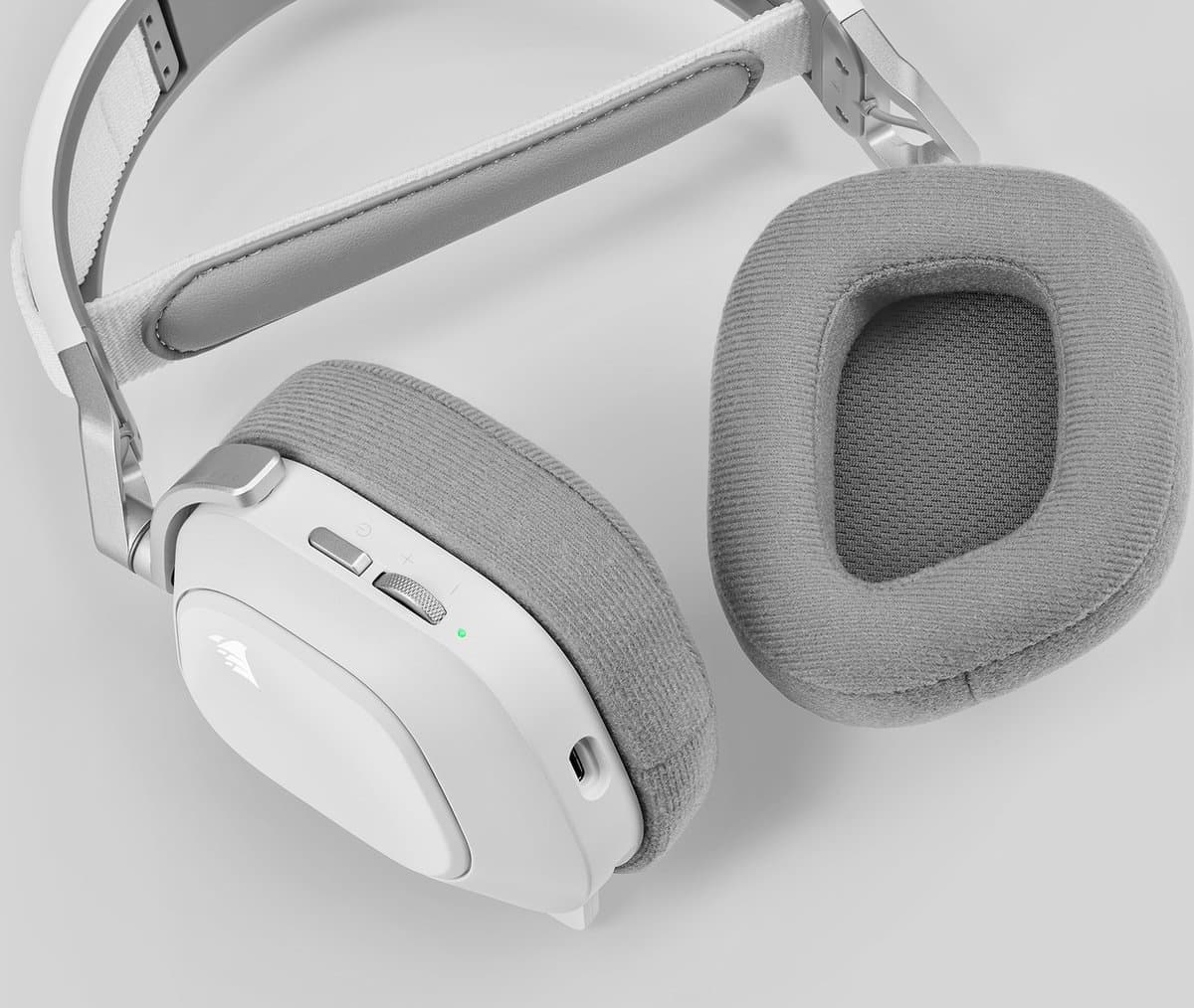 Corsair HS80 RGB Wireless wit met 20 uur accu thumbnail 3