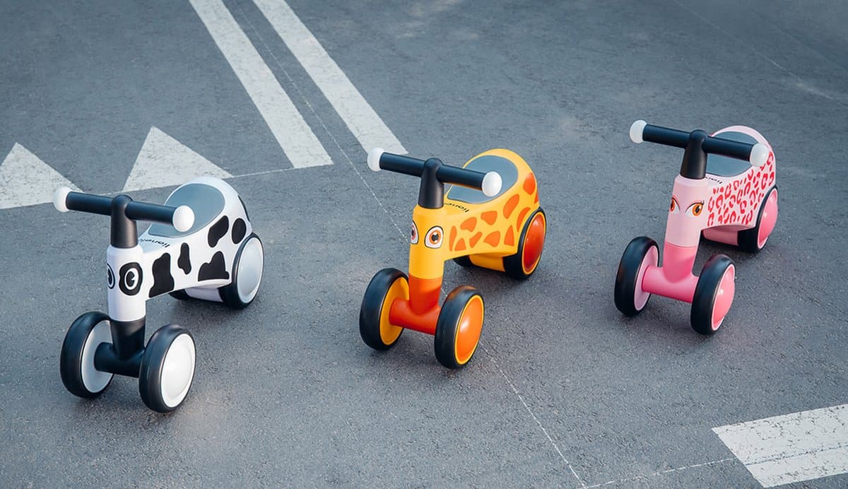 Lionelo Sammy Loopfiets – 4 Wielen – Verlichting in Handvatten – Vanaf 1 Jaar – Extra Comfortabel Zadel – Antislip Handgrepen – Ergonomisch Ontwerp – Kleurrijke Diermotieven – Jongens & Meisjes – Zonder Gereedschap te Monteren thumbnail 3