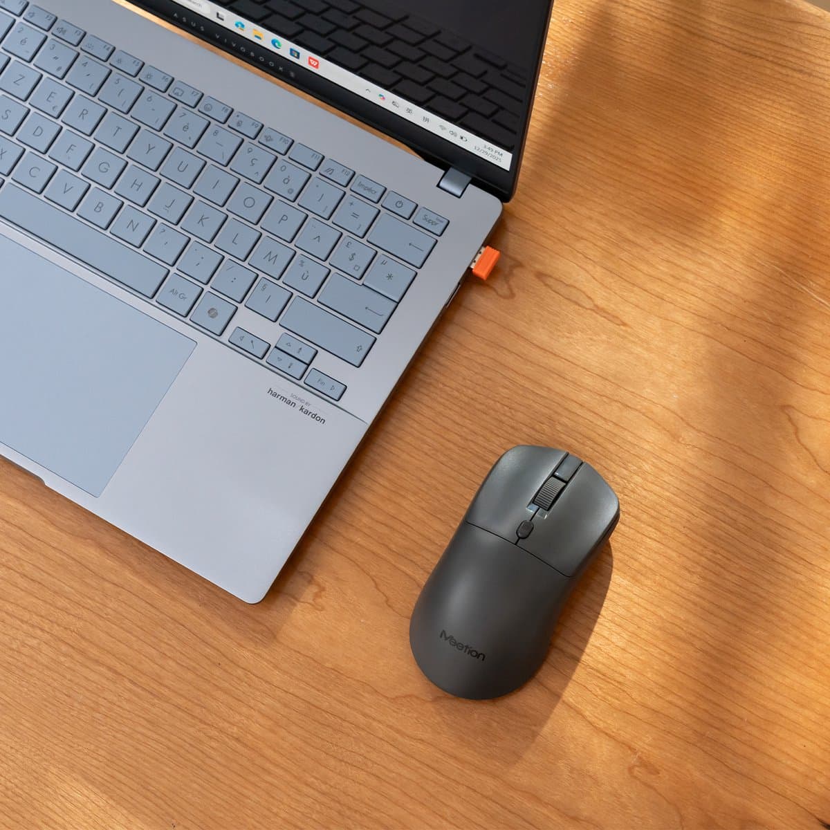 Meetion R546 - Draadloze Stille Muis - 2.4GHz - Instelbare DPI - Ergonomisch Design - Plug & Play - Zwart thumbnail 4