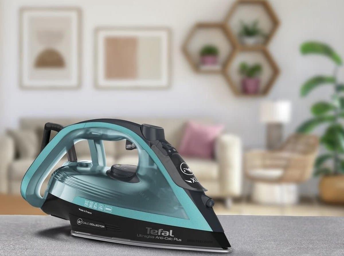 Tefal FV6832 Ultragliss: 2800W stoomstrijkijzer met kalkverzamelaar thumbnail 6